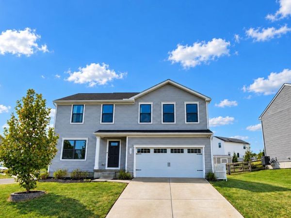 101 Crossing Circle Ct, New Richmond, OH 45157