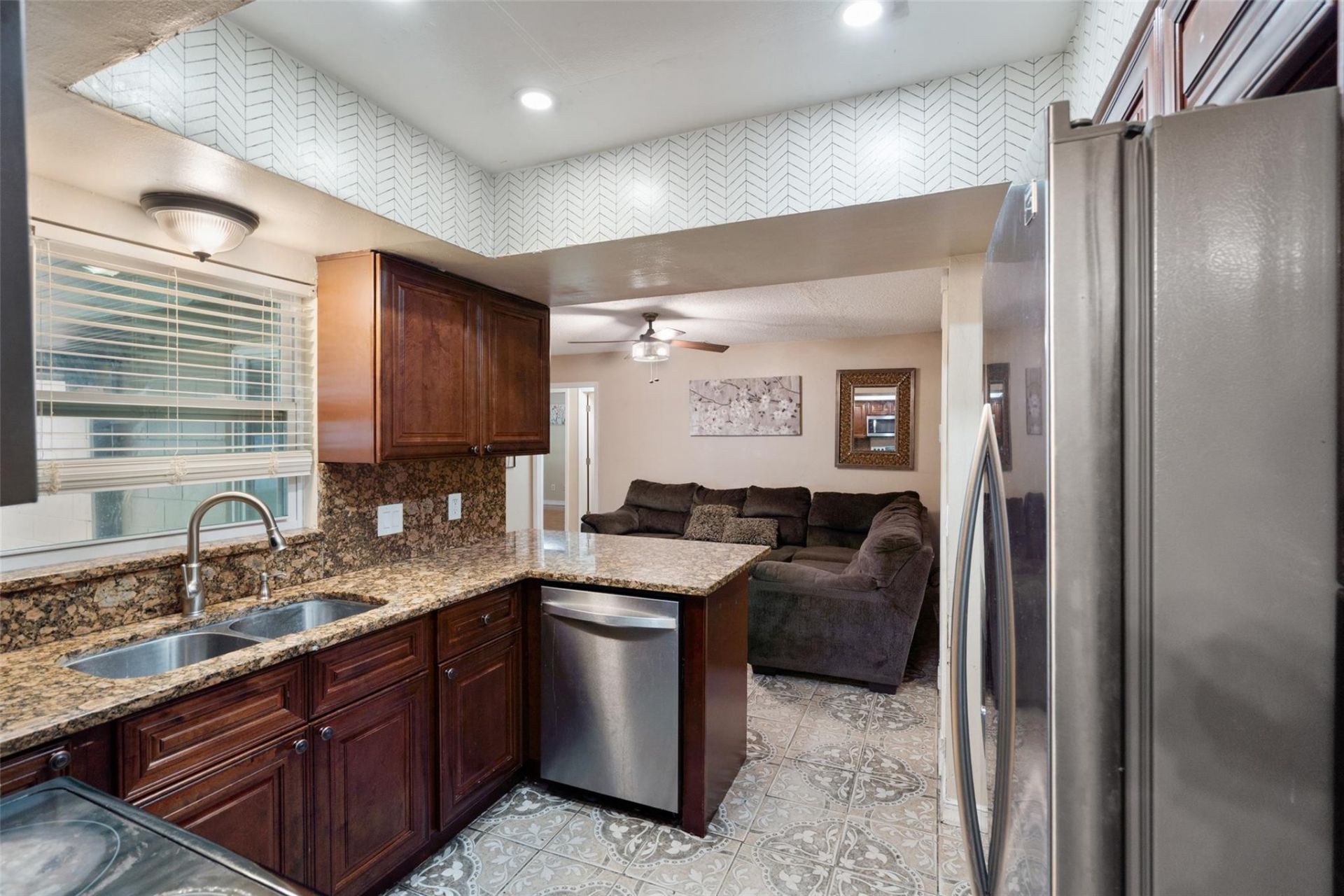 418 Declaration Drive, Orlando, FL 32809 Photo