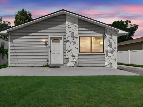 8114 N EDISON AVENUE , TAMPA, FL 33604