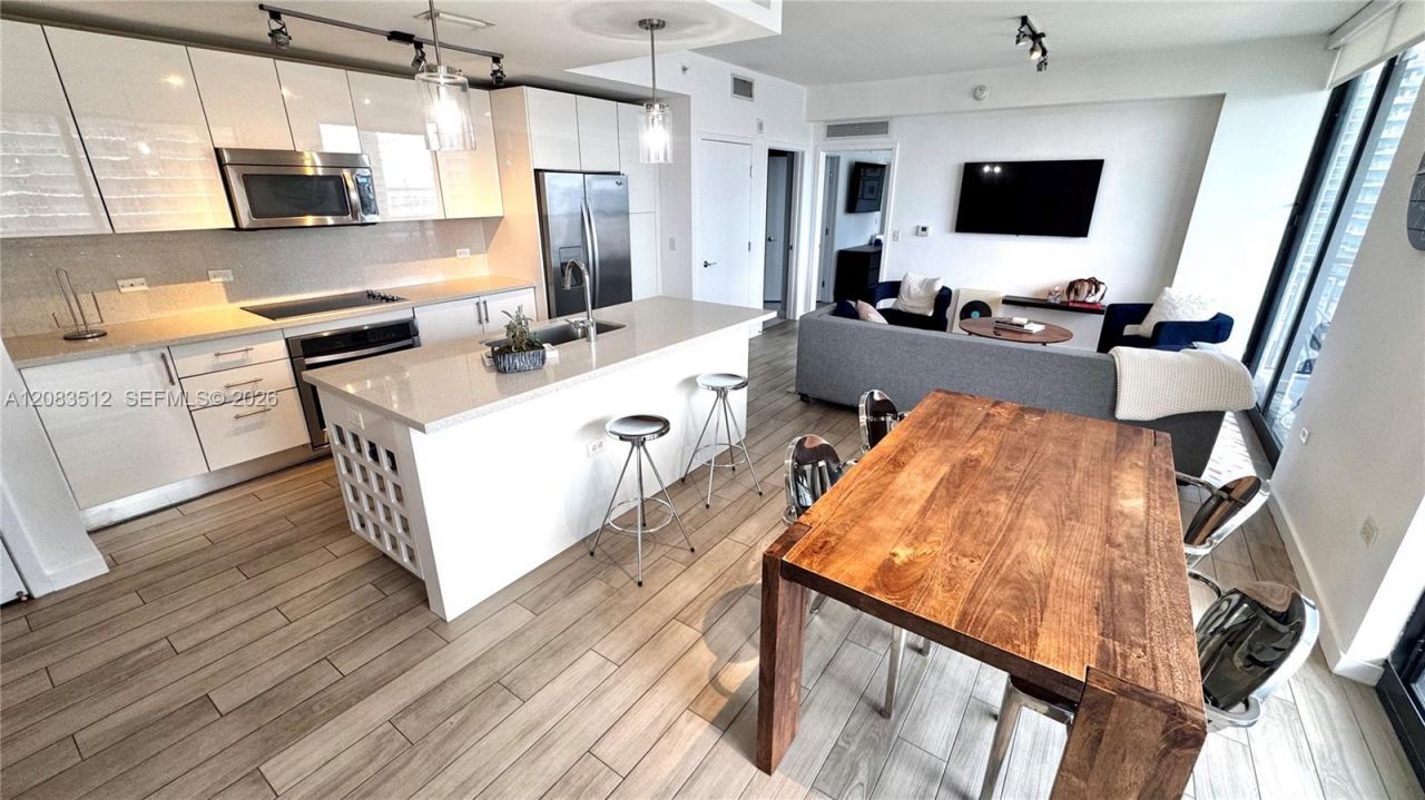 999 SW 1st Ave, Unit 2303, Miami, FL 33130 Photo