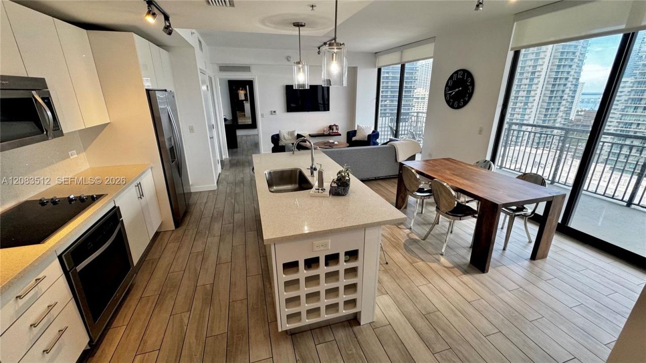 999 SW 1st Ave, Unit 2303, Miami, FL 33130 Photo