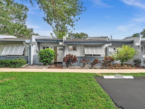 2408 N 35th Ave , Hollywood, FL 33021