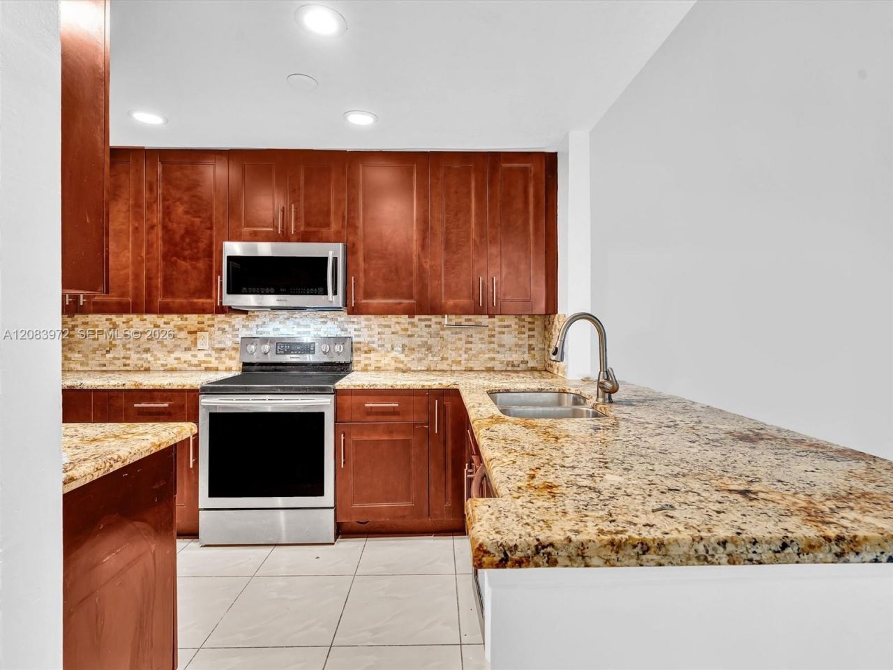 2408 N 35th Ave, Hollywood, FL 33021 Photo