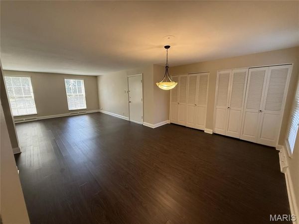 1130 S Mason Road, Town and Country, MO 63131