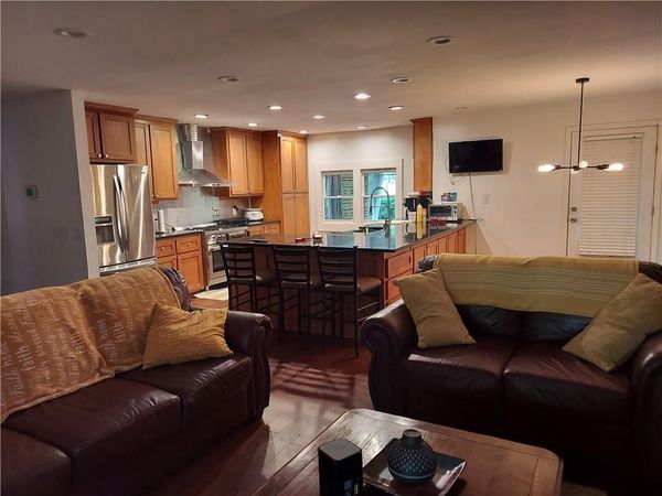 2401 Chauncey Lane SW, Marietta, GA 30064