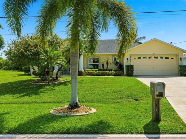 1939 SE 17th PL, CAPE CORAL, FL 33990