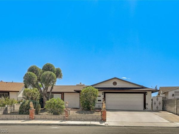 3573 Moraga Drive , Las Vegas, NV 89103
