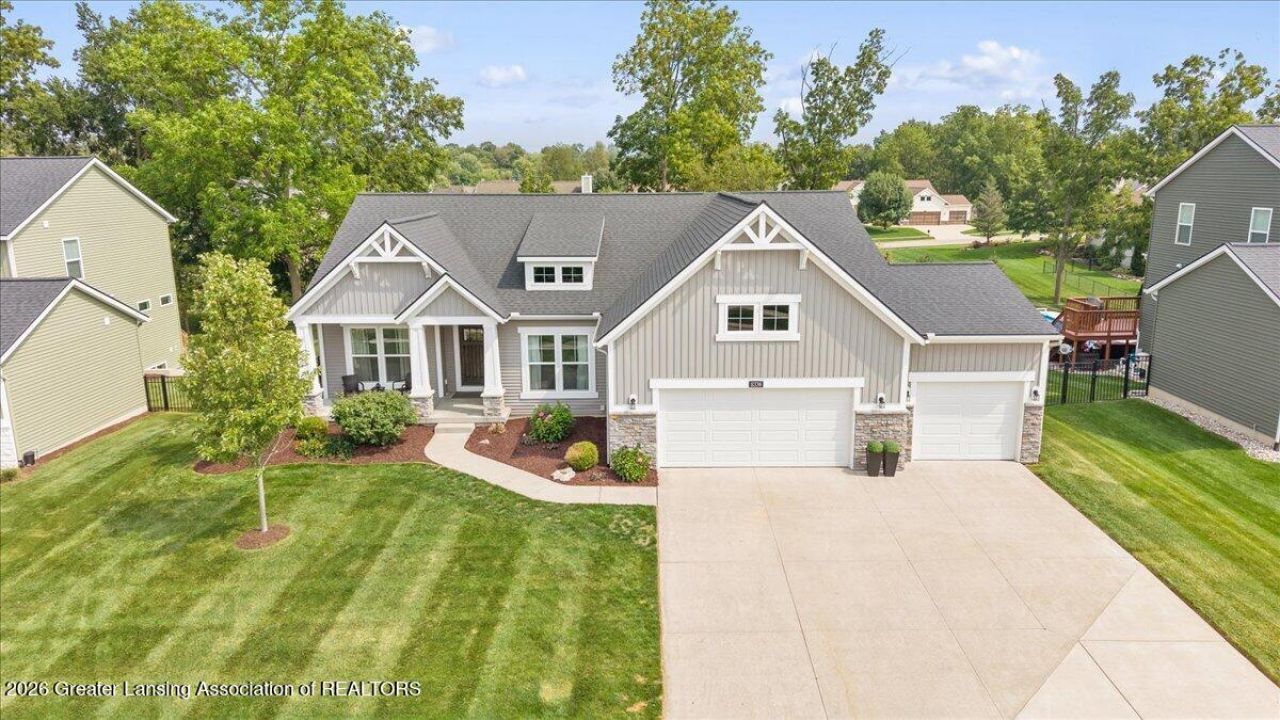 11336 Traverse Drive, Grand Ledge, MI 48837 Main Photo