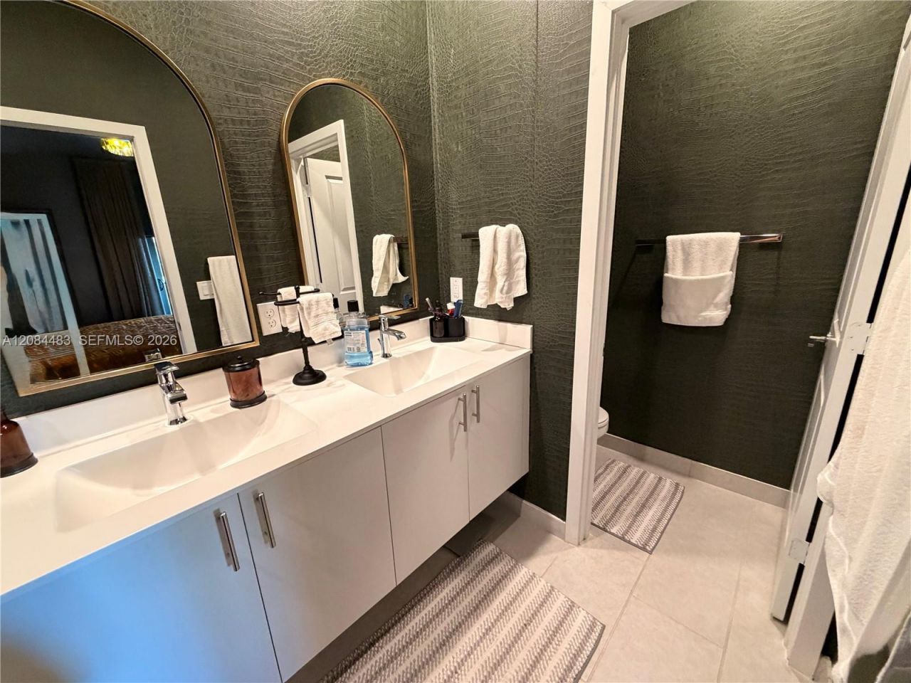 8316 NW 43rd St, Doral, FL 33166 Photo