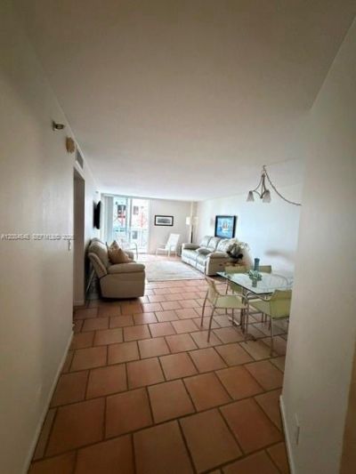 2401 Collins Ave, Unit 610, Miami Beach, FL 33140 Photo