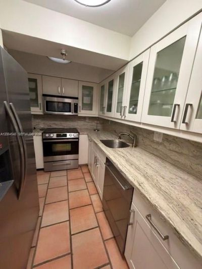 2401 Collins Ave, Unit 610, Miami Beach, FL 33140 Photo
