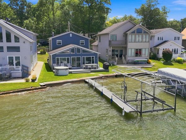 3230 W Shady Side Road, Angola, IN 46703