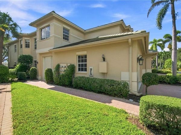 620 Vintage Reserve LN , Unit C, NAPLES, FL 34119