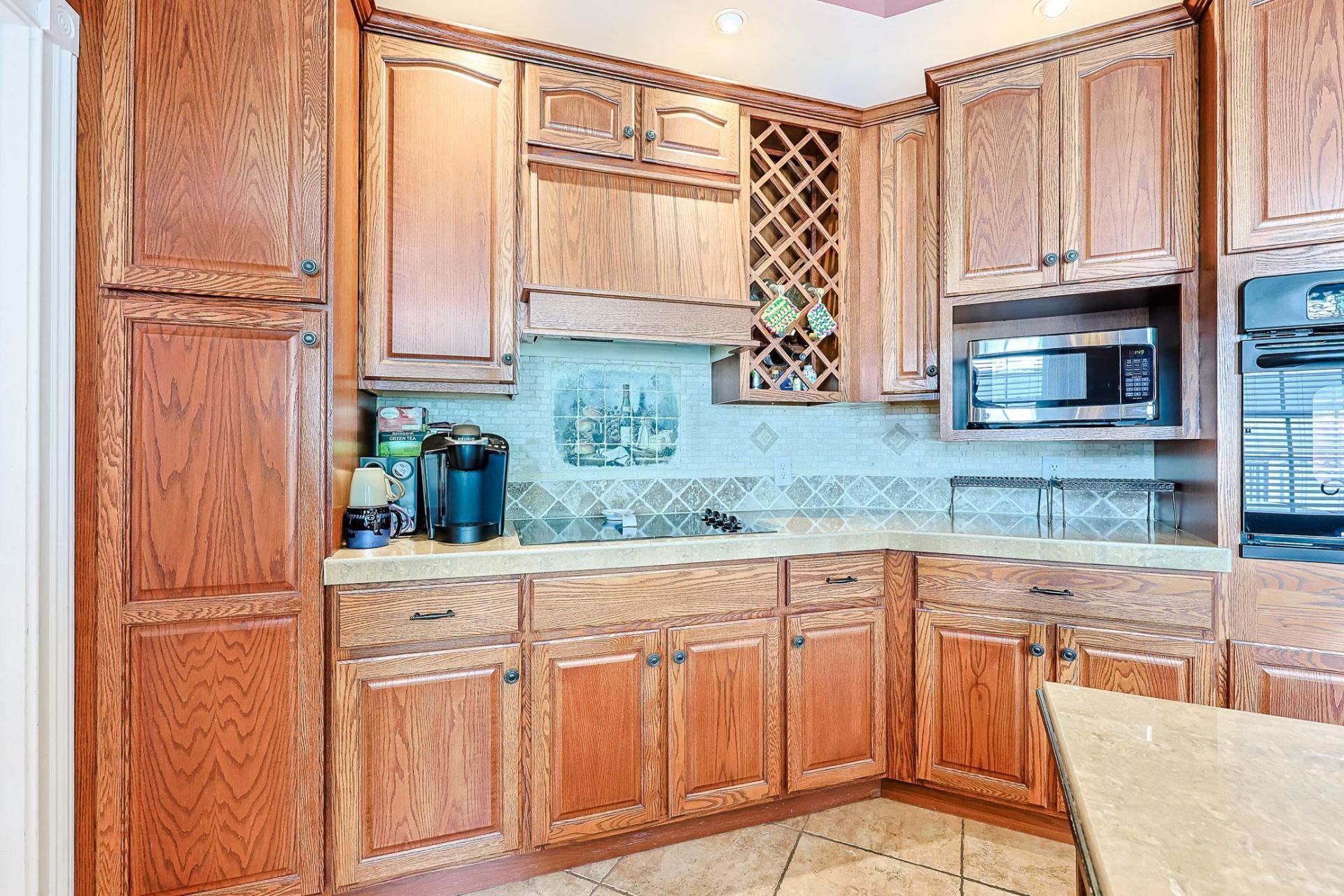 9734 Anchor Dr. Photo 7
