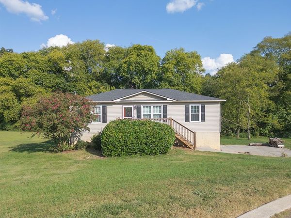 139 Apple Valley Ct NE, Charleston, TN 37310