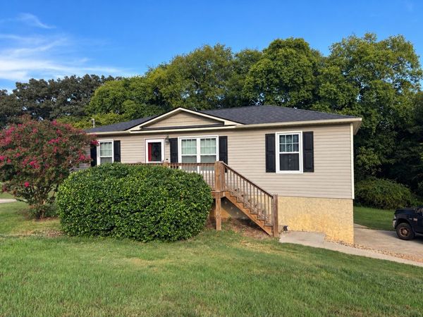 139 Apple Valley Ct NE, Charleston, TN 37310
