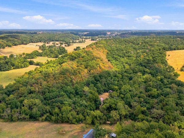 67041 E 166 Road, Wyandotte, OK 74370