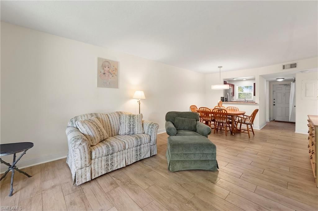 499 Forest Lakes Blvd, Unit 201, Naples, FL 34105 Photo