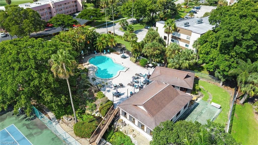 499 Forest Lakes Blvd, Unit 201, Naples, FL 34105 Photo