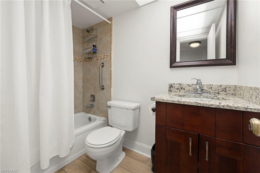 499 Forest Lakes Blvd, Unit 201, Naples, FL 34105 Photo