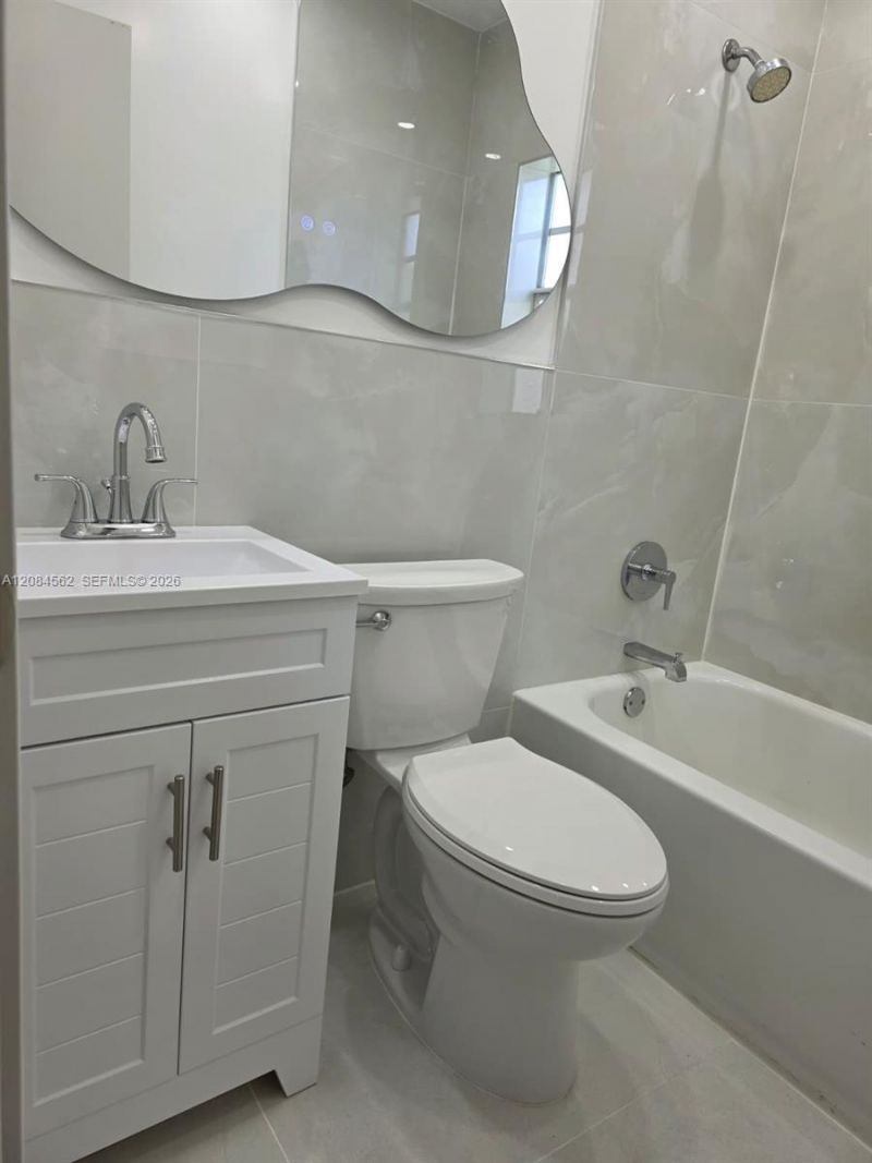 1530 NW 55th St , Miami, FL 33142 Photo