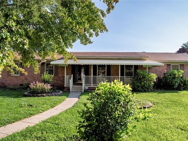 403 E McPherson Drive , Mebane, NC 27302