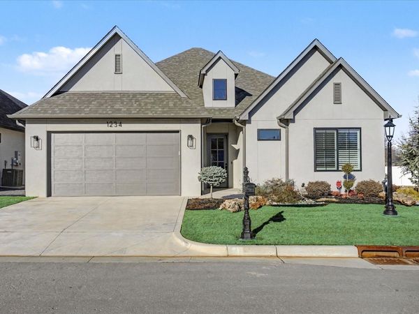 1234 N 71st Place , Broken Arrow, OK 74014