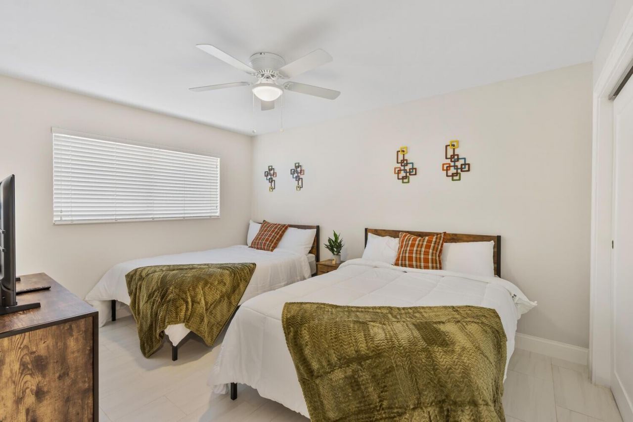 414 S Ocean Breeze, Lake Worth Beach, FL 33460 Photo
