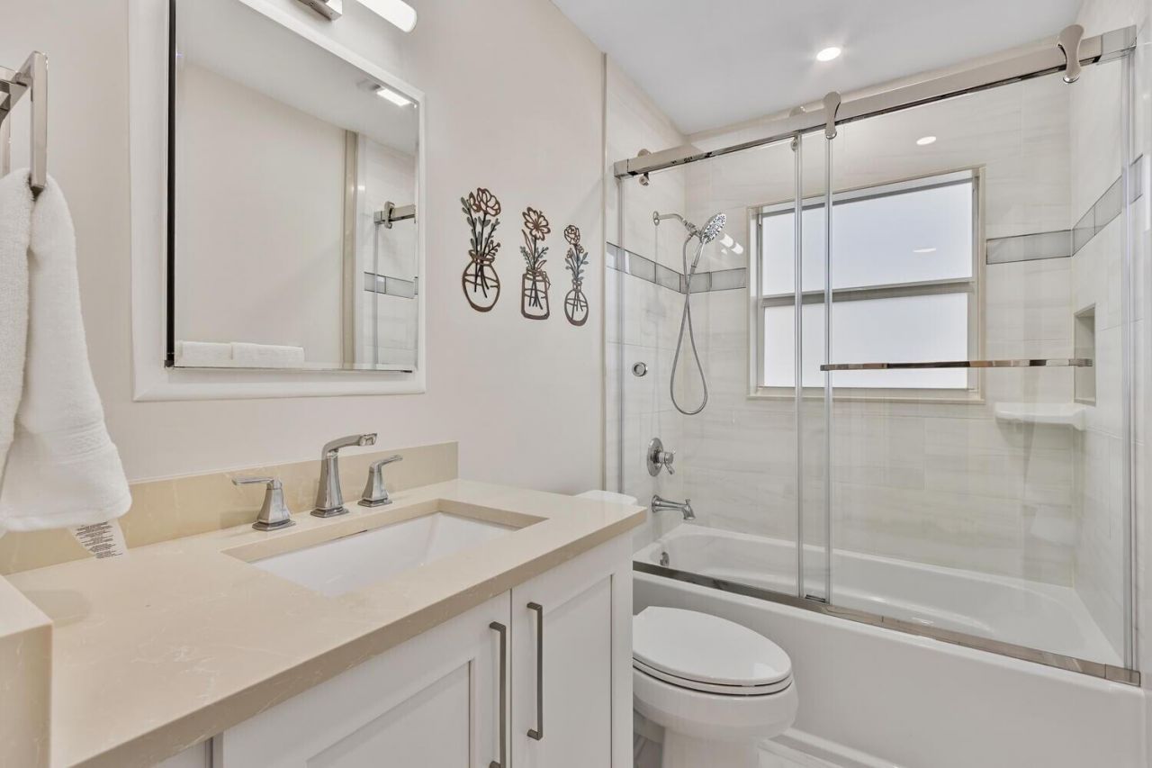 414 S Ocean Breeze, Lake Worth Beach, FL 33460 Photo