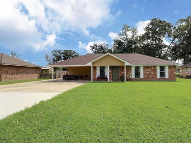 11260 Triche Rd, Gonzales, LA 70737