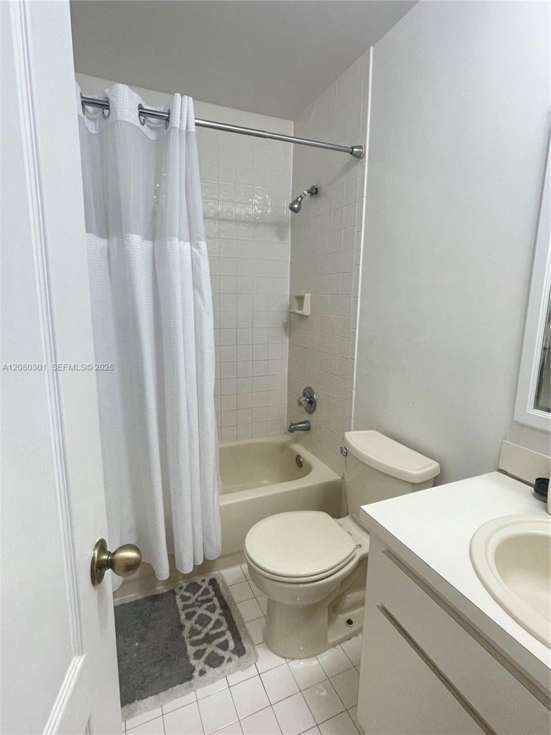 15856 SW 71st St , Miami, FL 33193 Photo