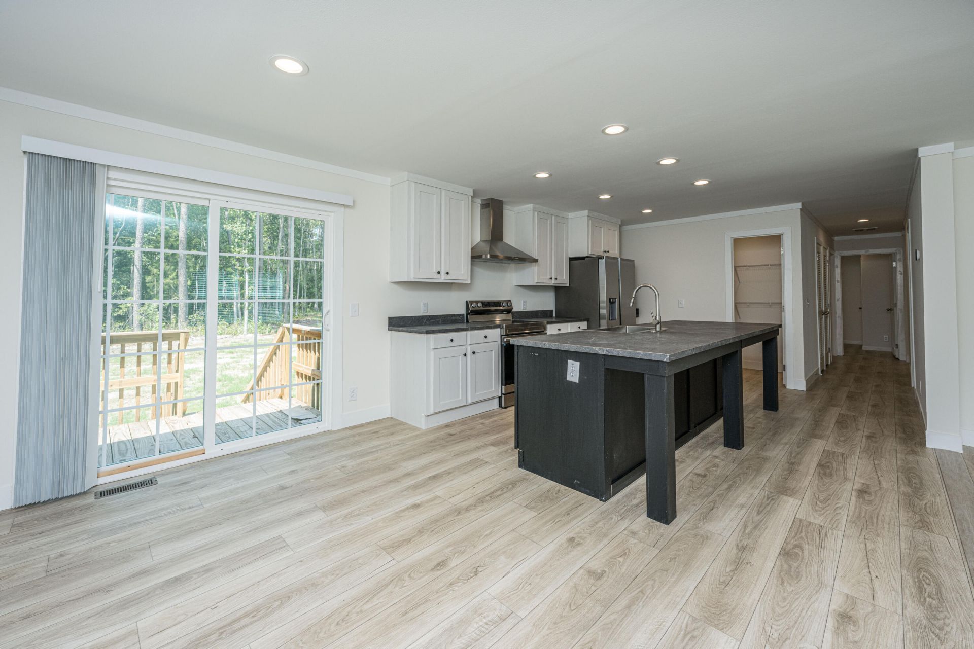 145 Upton Road Photo 11