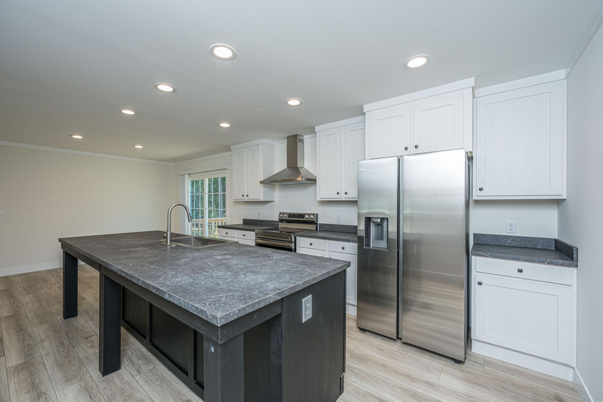145 Upton Road Photo 15