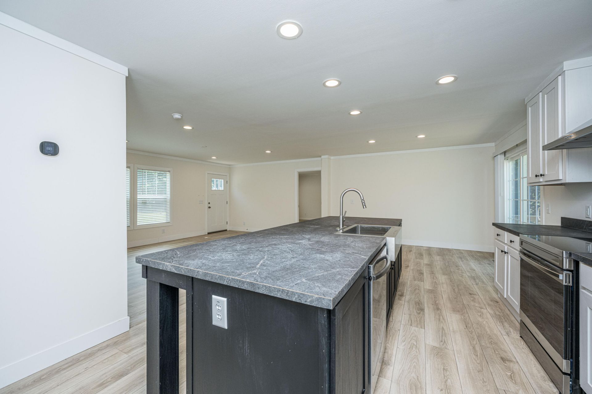 145 Upton Road Photo 16
