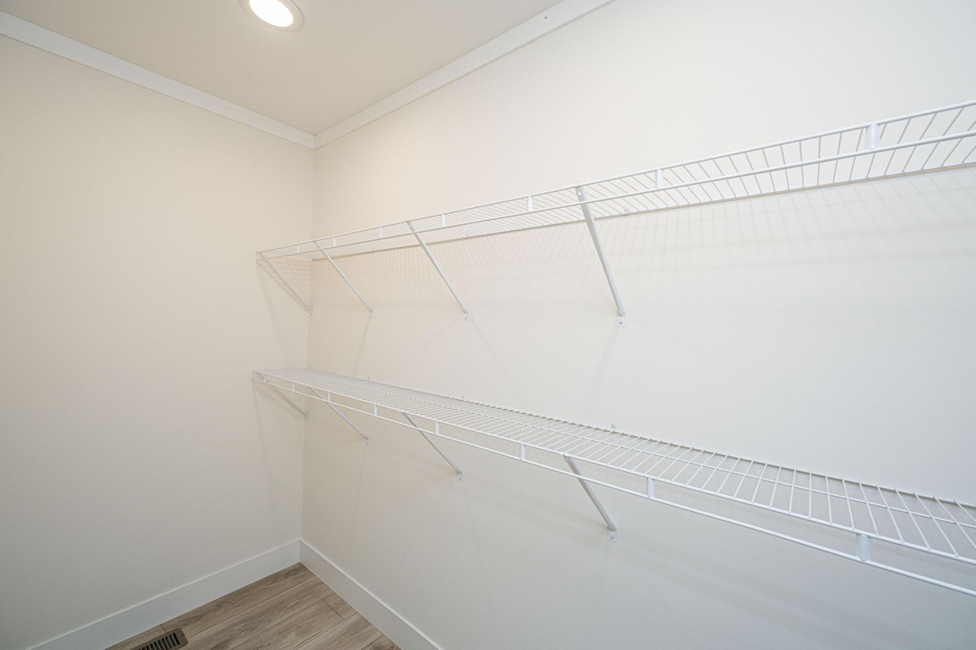 145 Upton Road Photo 17