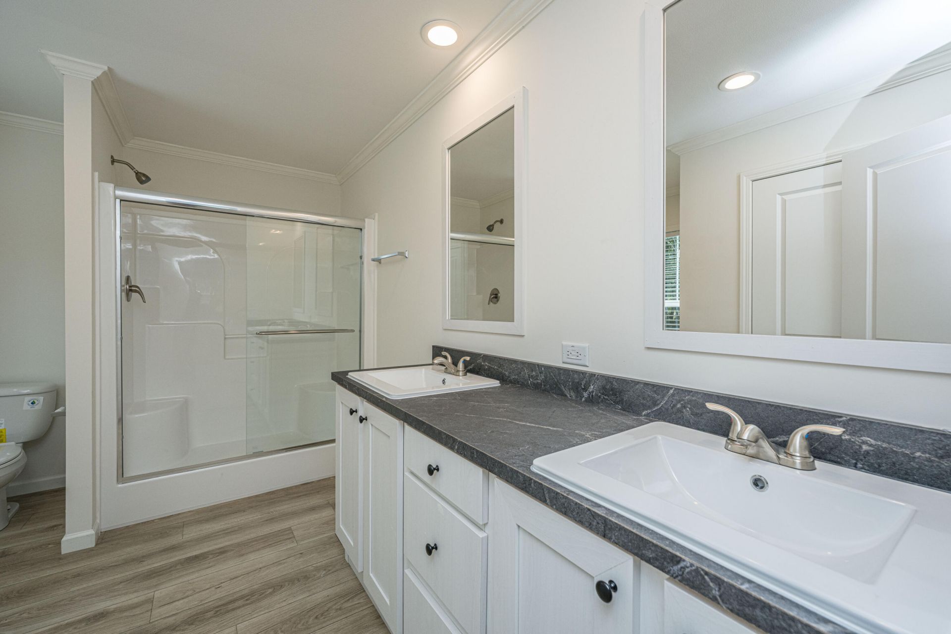 145 Upton Road Photo 21