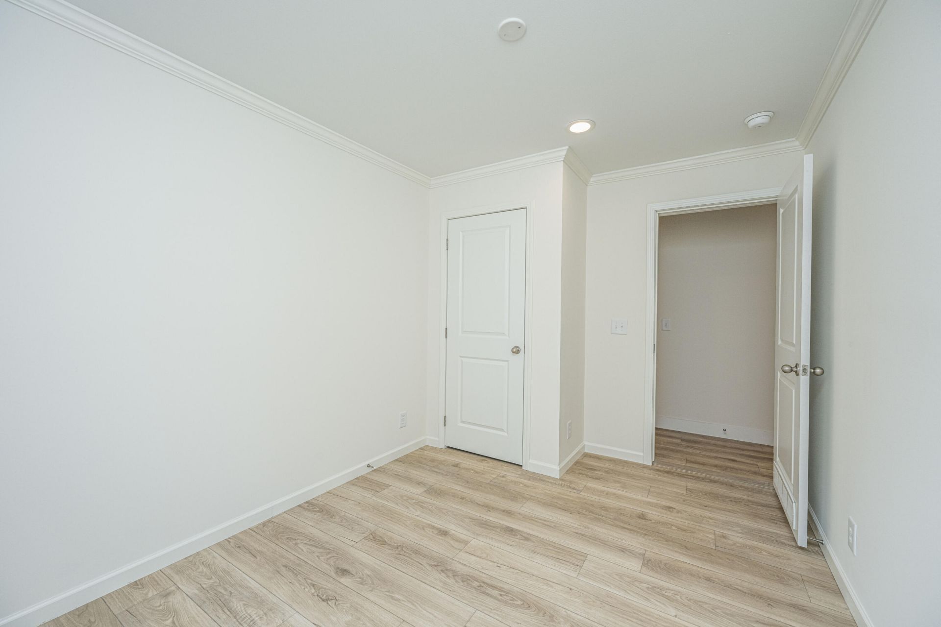 145 Upton Road Photo 28