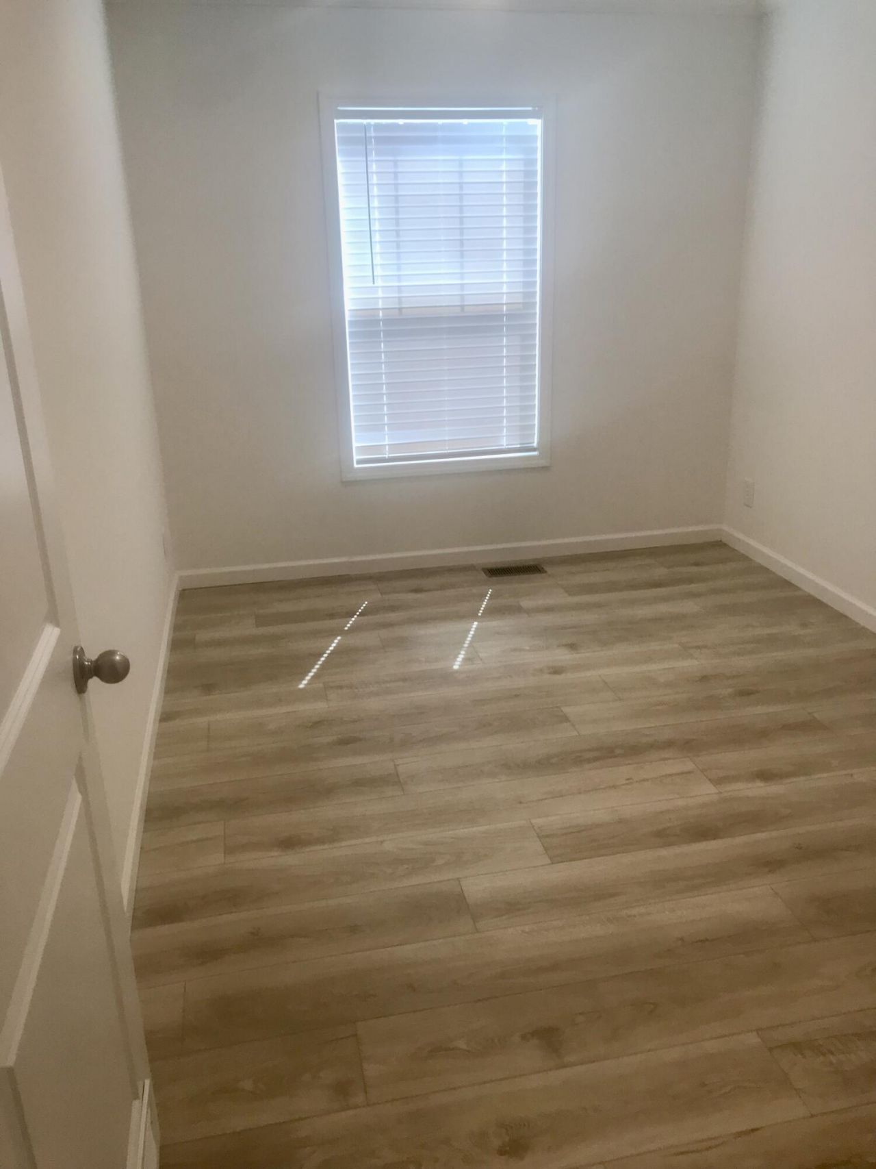 145 Upton Road Photo 29