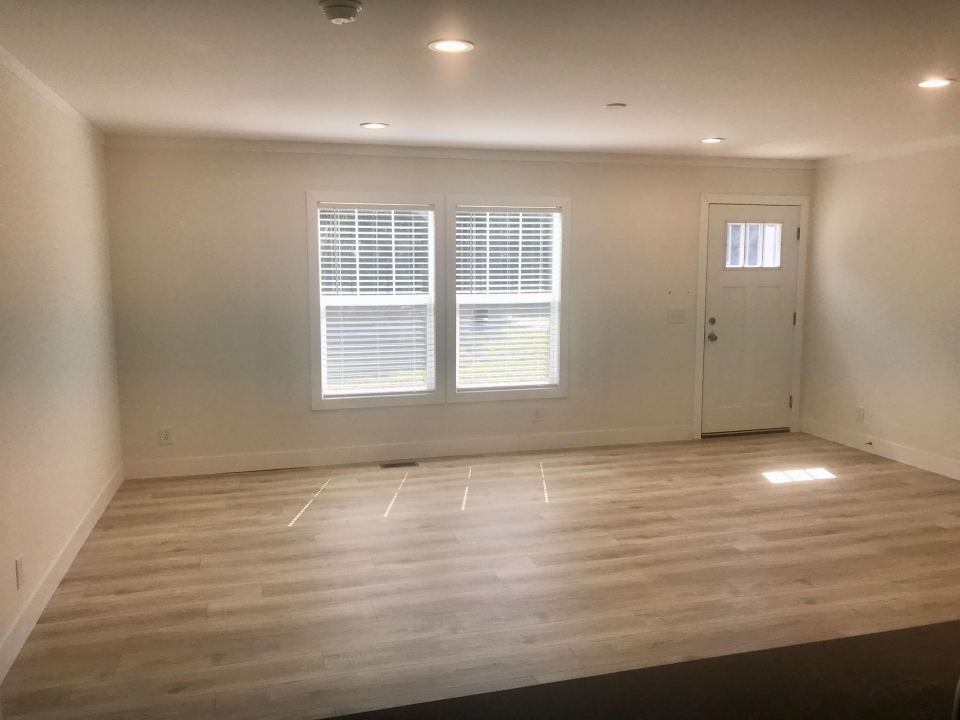 145 Upton Road Photo 6