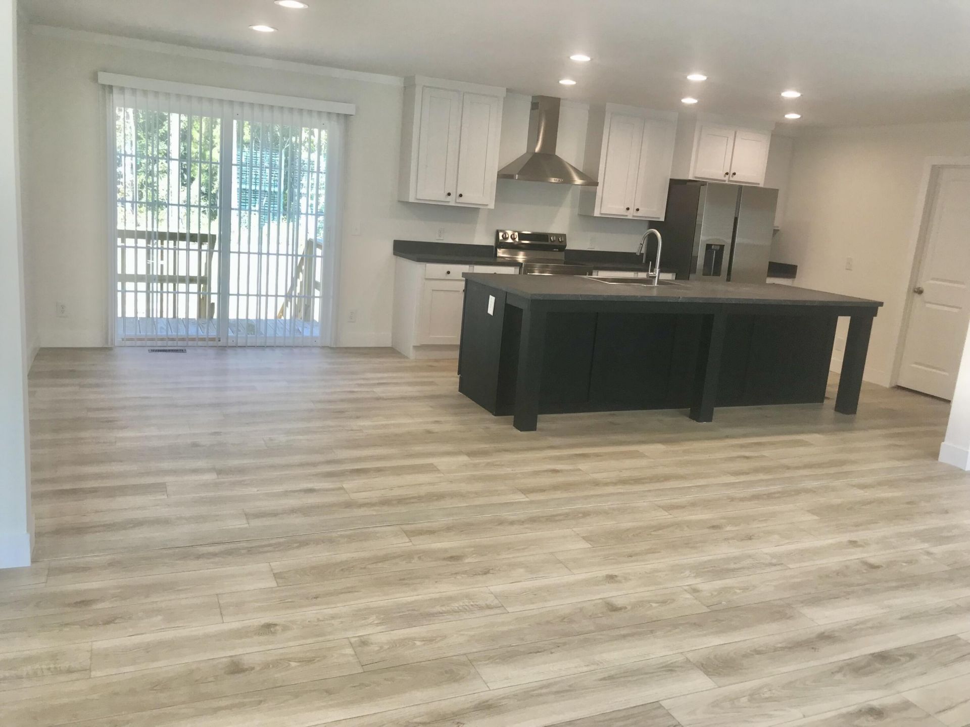 145 Upton Road Photo 8