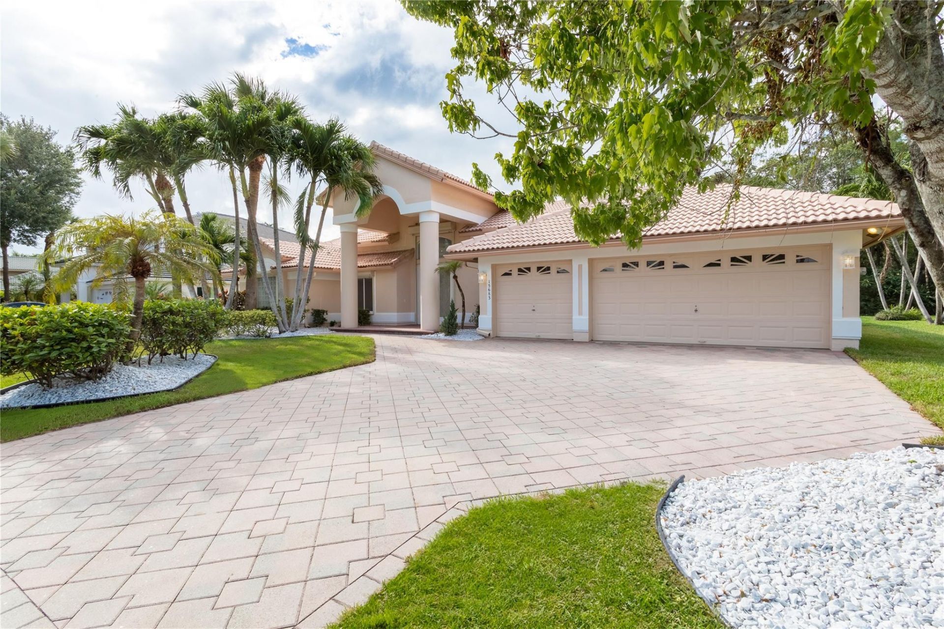15683 Cypress Park Drive, Wellington, FL 33414 Photo