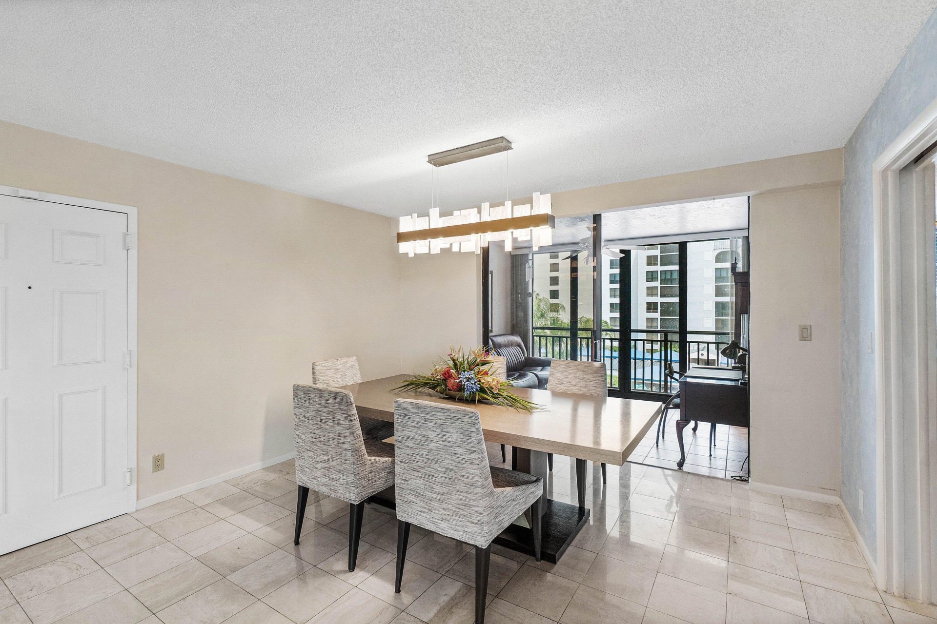 7202 Promenade Drive, Unit 401, Boca Raton, FL 33433 Photo