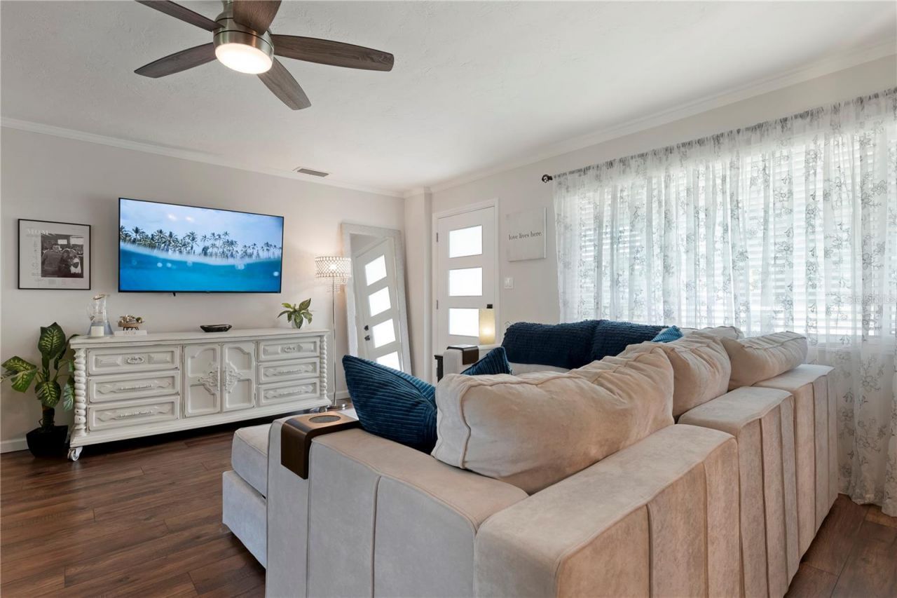 2828 Gulf Gate Drive, Sarasota, FL 34231 Photo
