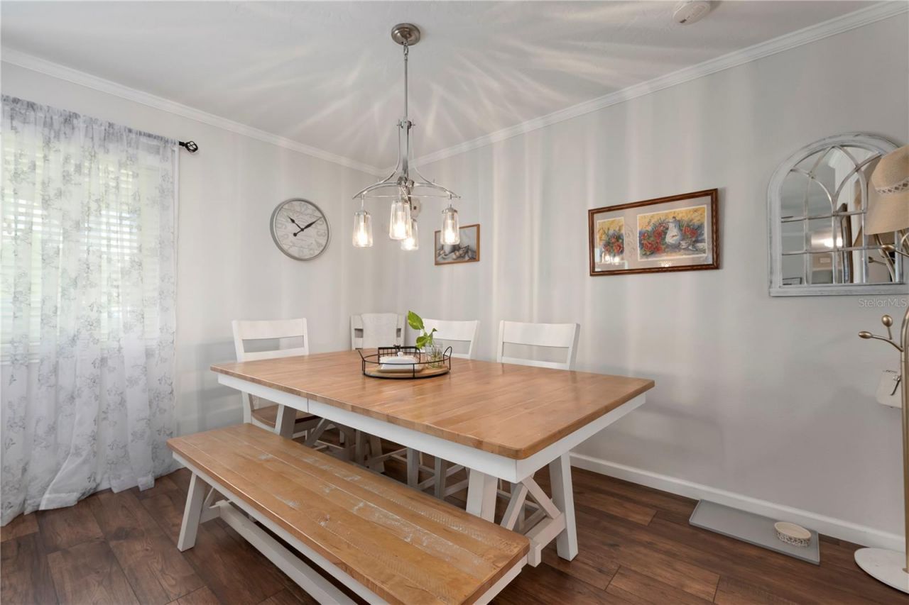 2828 Gulf Gate Drive, Sarasota, FL 34231 Photo