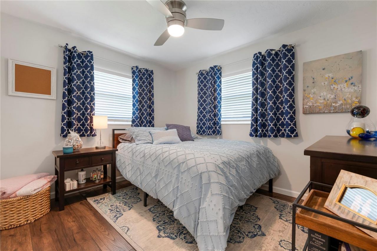 2828 Gulf Gate Drive, Sarasota, FL 34231 Photo