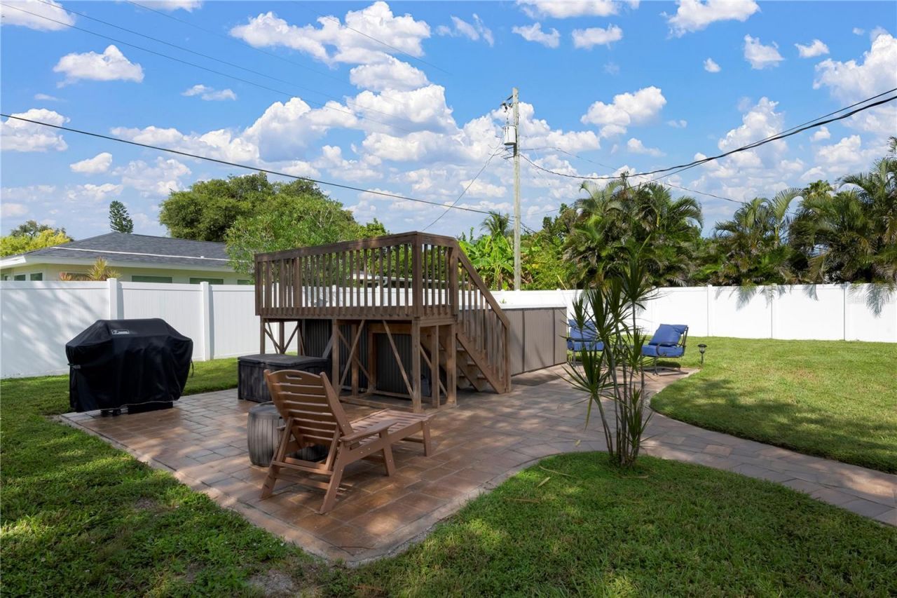 2828 Gulf Gate Drive, Sarasota, FL 34231 Photo