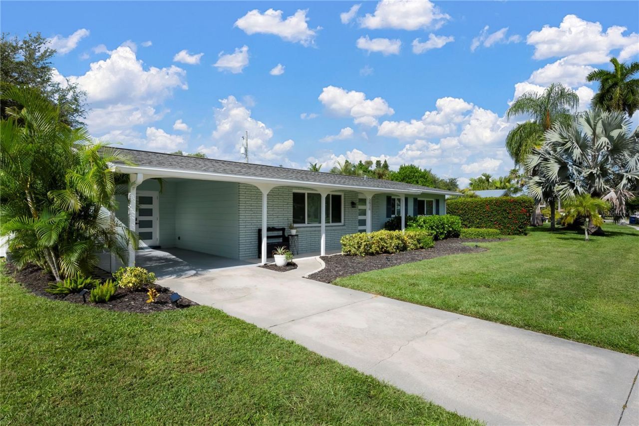 2828 Gulf Gate Drive, Sarasota, FL 34231 Photo