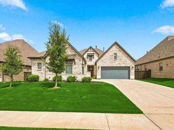 2816 Garrett Drive , Highland Village, TX 75077