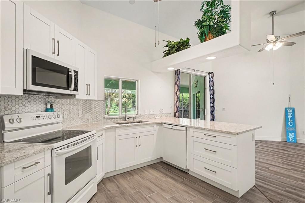 405 Poinsettia Ave , Lehigh Acres, FL 33972 Photo