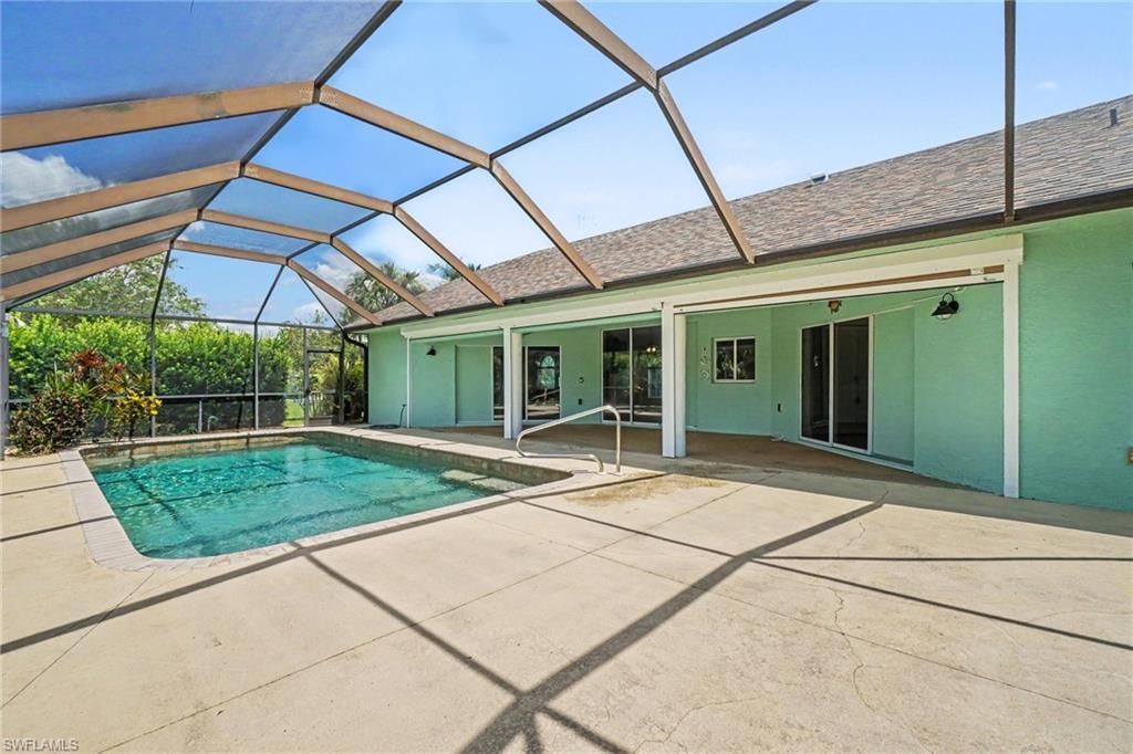 405 Poinsettia Ave , Lehigh Acres, FL 33972 Photo